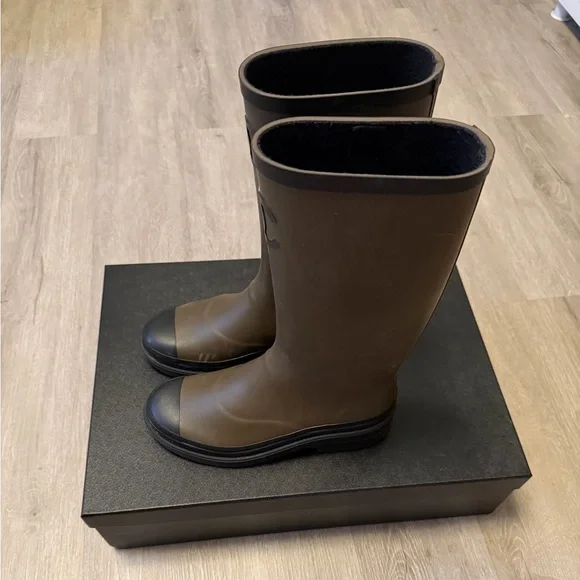 CHANEL Olive and Black Rain Boots SZ 7 - Picture 3 of 14
